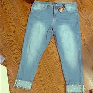 BNWT Suko Pearl trimmed jeans